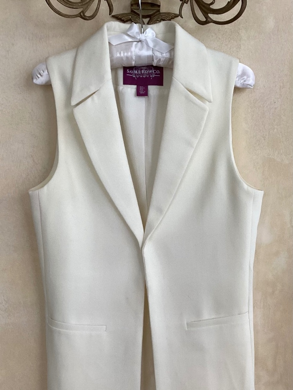 SAVILE ROW LONDON - OPEN LONG CREAM VEST/TOPPER - SIZE S